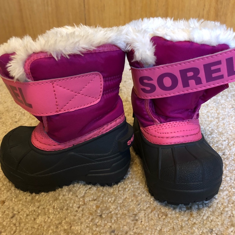 Sorel winter boots. Kids pink size 4 USA